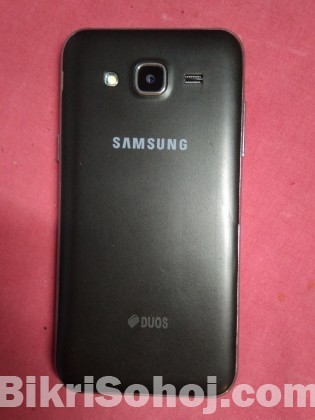 Samsung J5